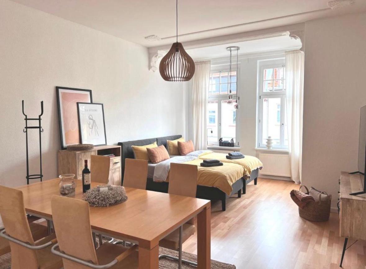 Feine Apartments In Der Suedstadt Von Erfurt Mit Kostenlosen Stellplatz & Flasche Wein Zur Begruessung Eksteriør bilde